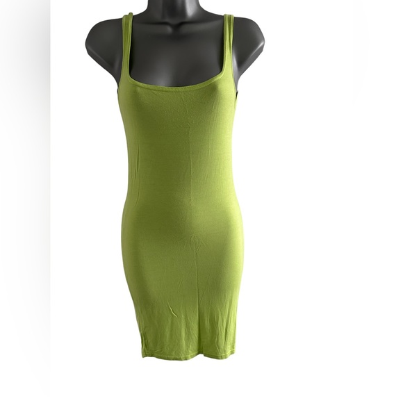 PrettyLittleThing Dresses & Skirts - PrettyLittleThing Size 8 Summer Dress Lime Green